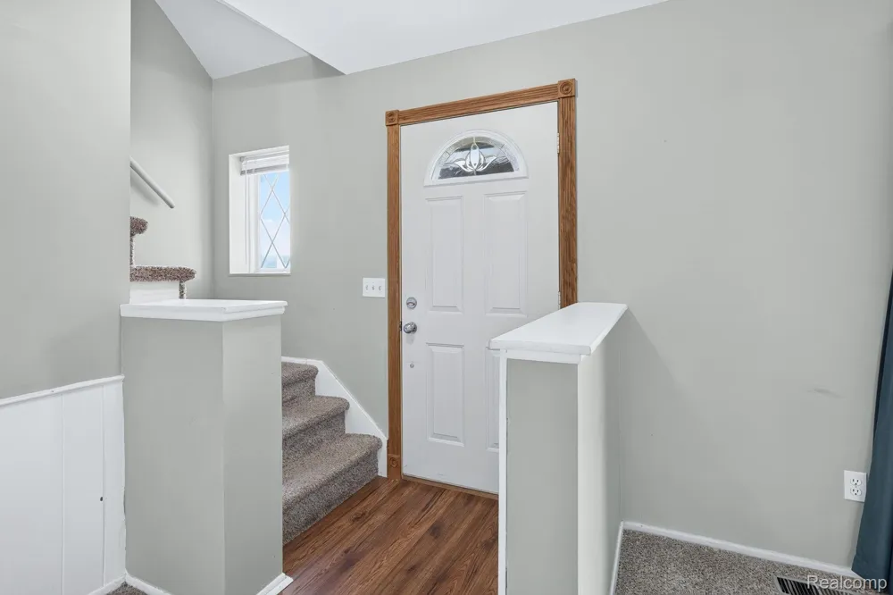 5240 Oakview Drive Swartz Creek City, MI 48473