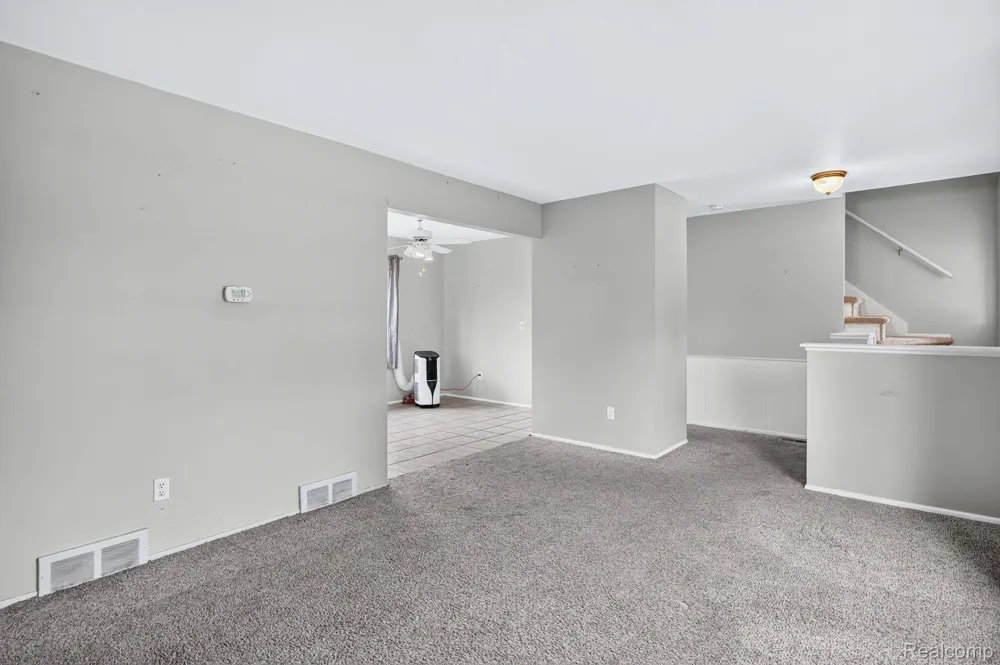 5240 Oakview Drive Swartz Creek City, MI 48473