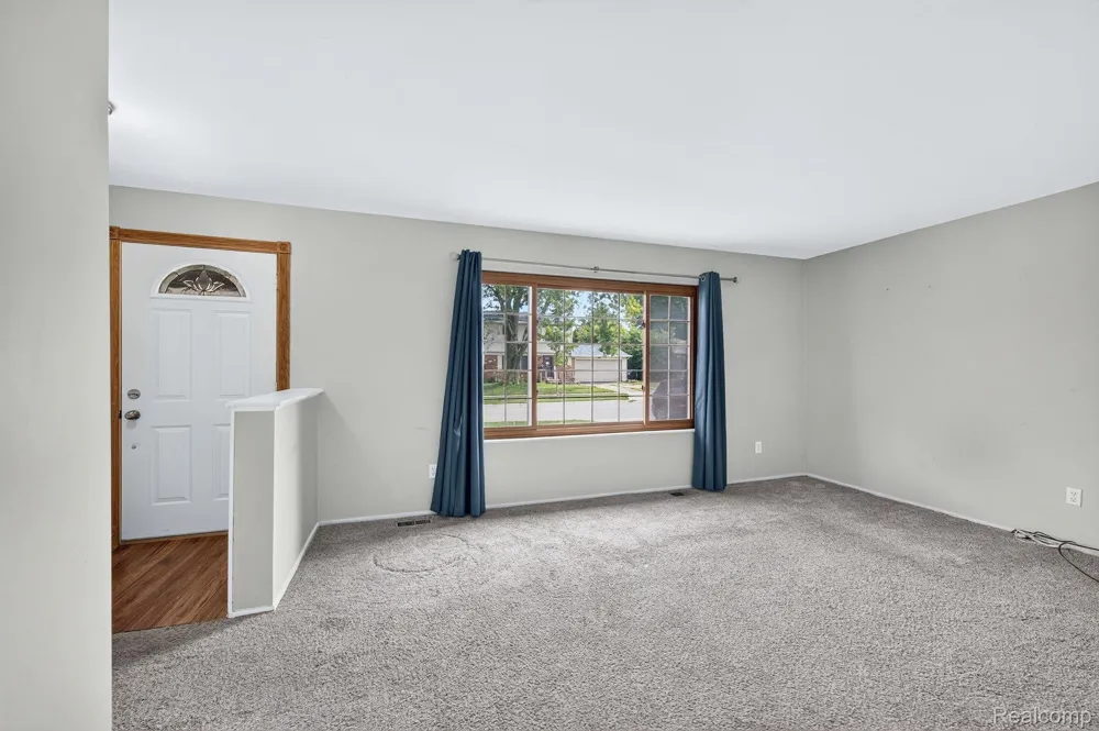 5240 Oakview Drive Swartz Creek City, MI 48473