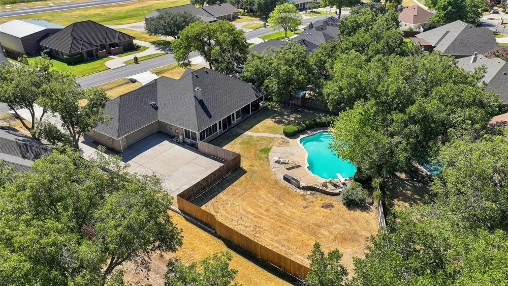 9014 Woodlawn Drive Granbury, TX 76049