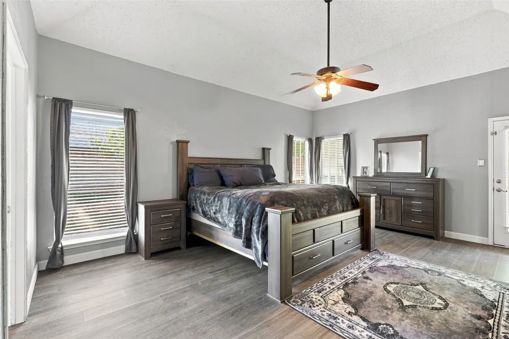 9014 Woodlawn Drive Granbury, TX 76049
