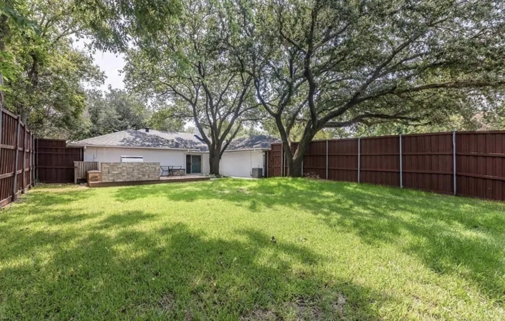 12329 Cedar Bend Drive Dallas, TX 75244