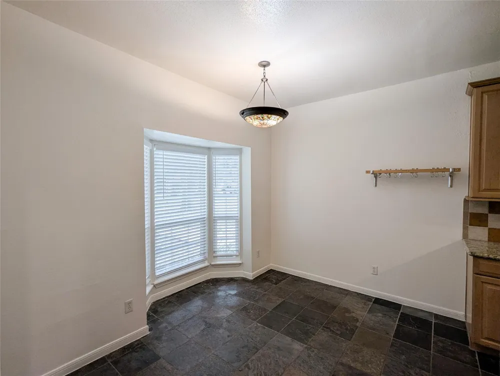 7925 Knight Road Houston, TX 77054