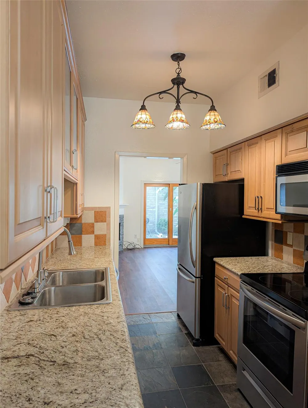 7925 Knight Road Houston, TX 77054