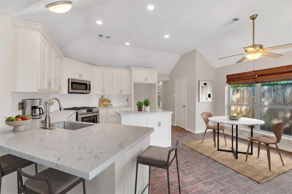 3123 Shore Meadow Drive League City, TX 77573