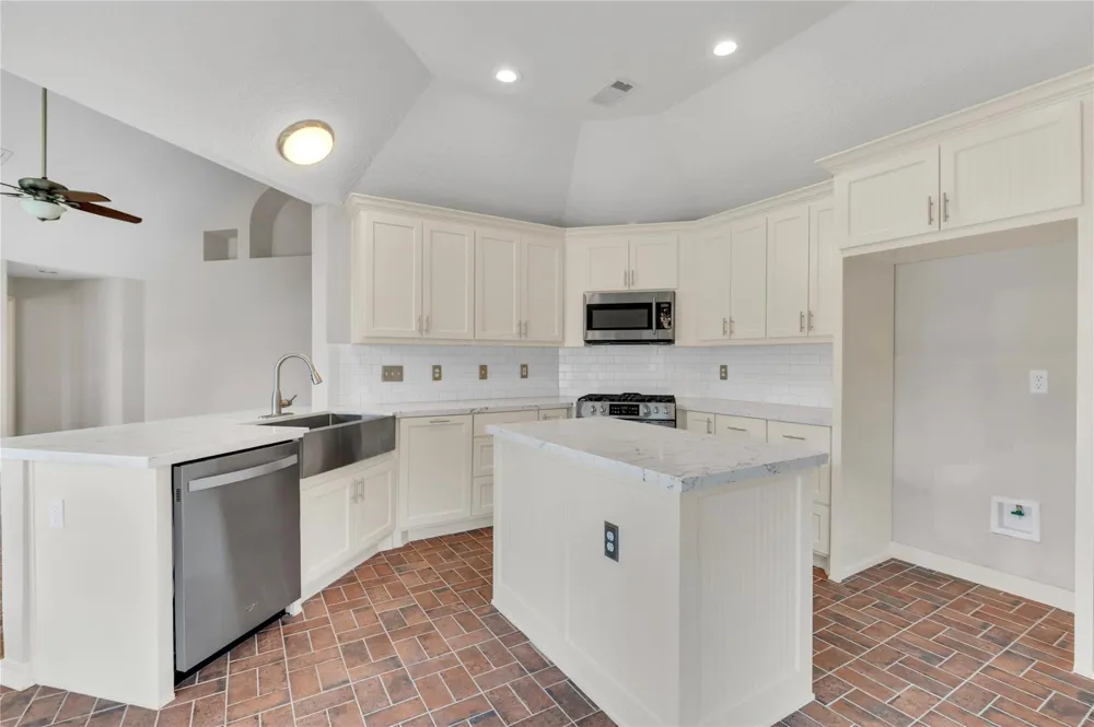 3123 Shore Meadow Drive League City, TX 77573