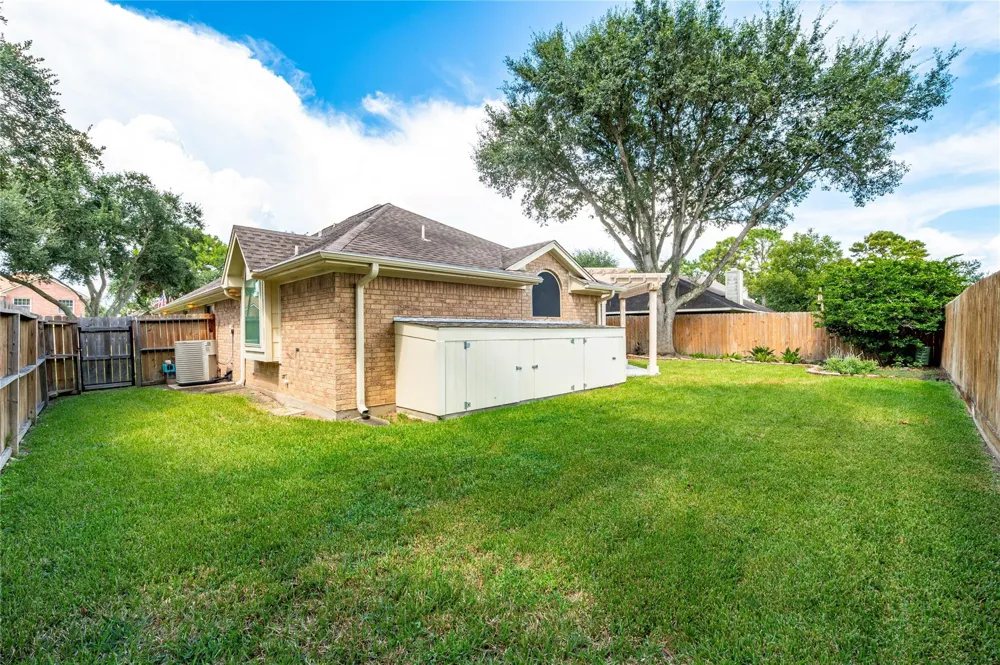 3123 Shore Meadow Drive League City, TX 77573