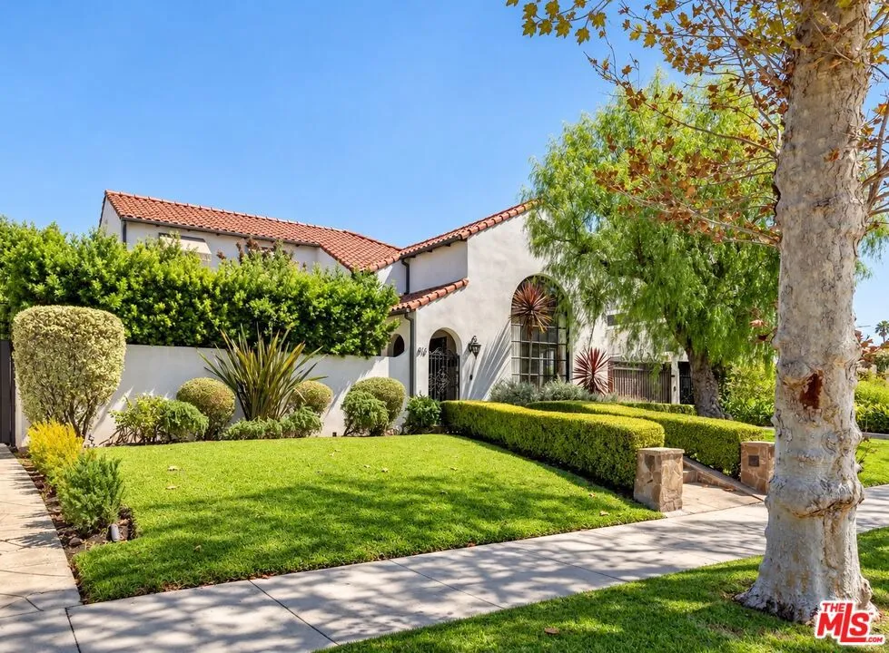 816 S Dunsmuir Avenue Los Angeles, CA 90036