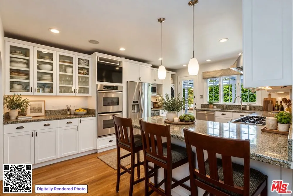816 S Dunsmuir Avenue Los Angeles, CA 90036