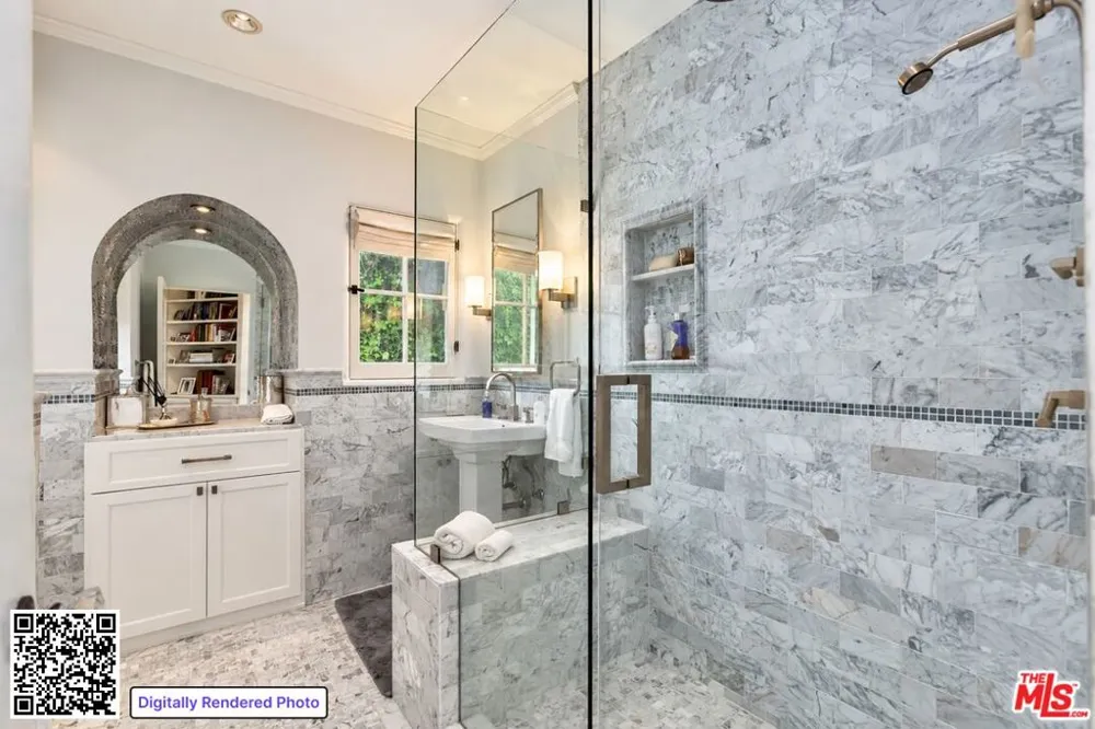 816 S Dunsmuir Avenue Los Angeles, CA 90036