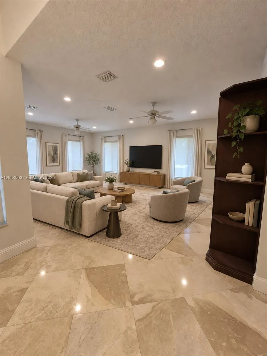 7625 SW 75th Ave Miami, FL 33143