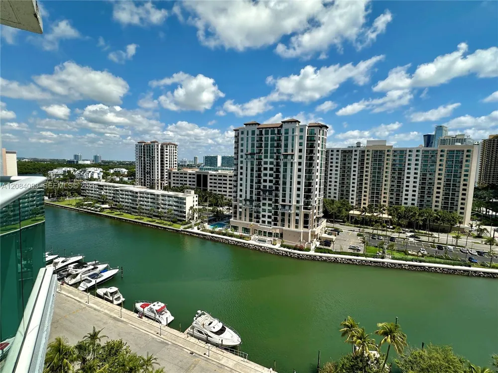 100 Bayview Dr #1405 Sunny Isles Beach, FL 33160