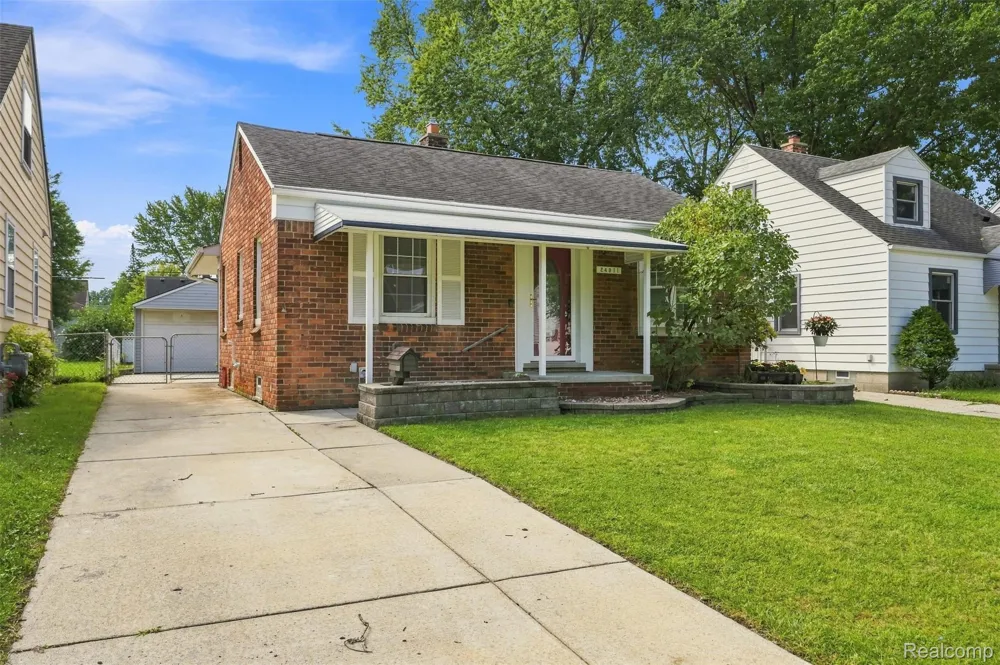 24911 Cooke Street Dearborn City, MI 48124
