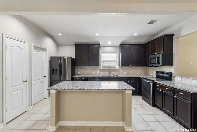 7603 PRESIDIO HVN Boerne, TX 78015