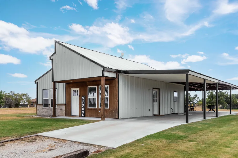 246 CR 448 De Leon, TX 76444