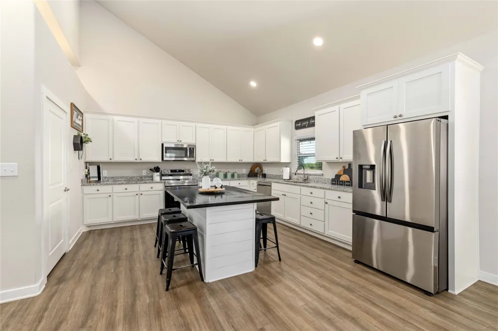 246 CR 448 De Leon, TX 76444