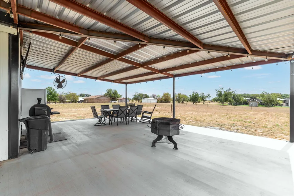 246 CR 448 De Leon, TX 76444