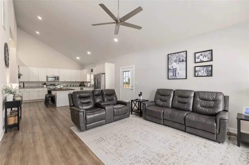 246 CR 448 De Leon, TX 76444
