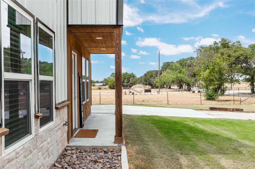246 CR 448 De Leon, TX 76444