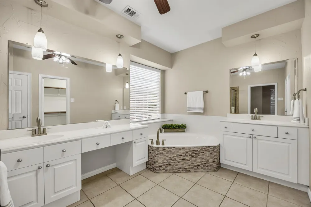 2904 Parkhaven Drive Flower Mound, TX 75022