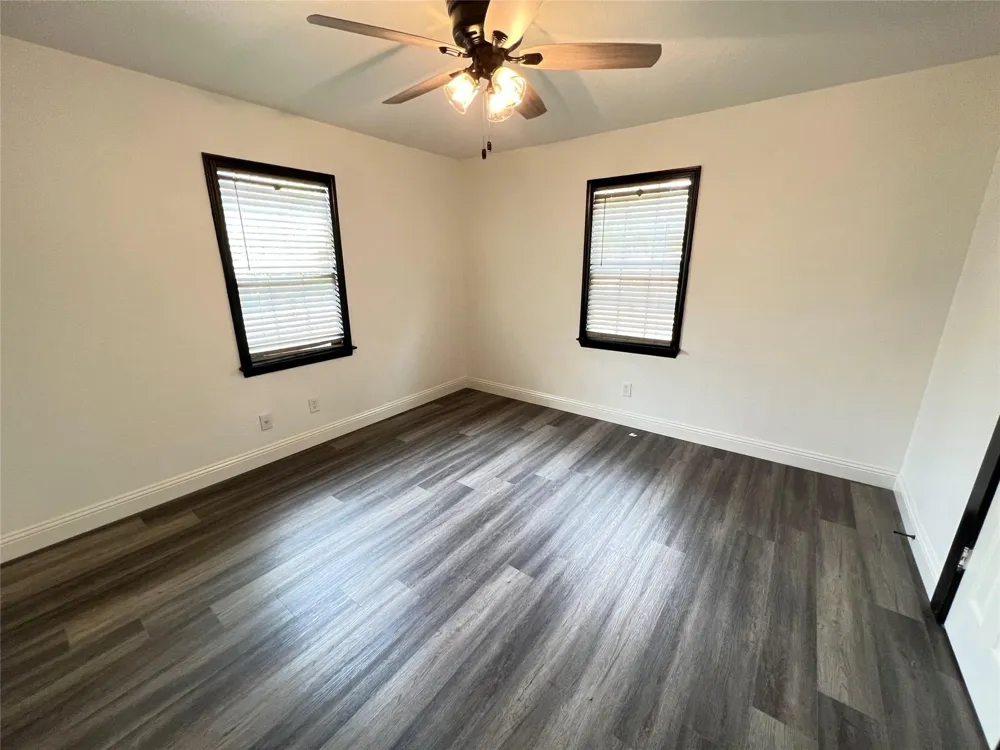 3728 Peach Street Fort Worth, TX 76040