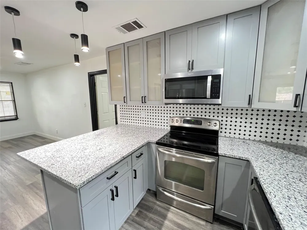 3728 Peach Street Fort Worth, TX 76040