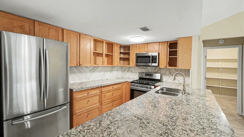 1864 Bimini Way Seabrook, TX 77586