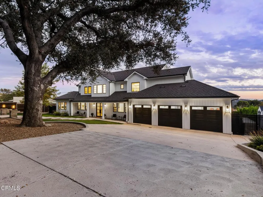 1220 Journeys End Drive La Canada Flintridge, CA 91011