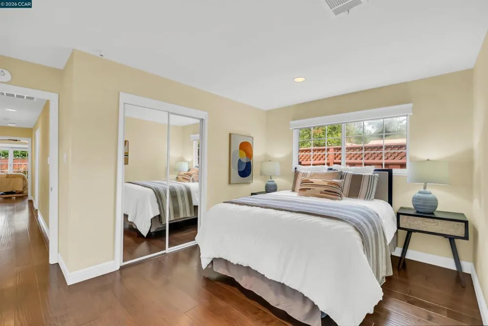 2330 Gill Port Ln Walnut Creek, CA 94598