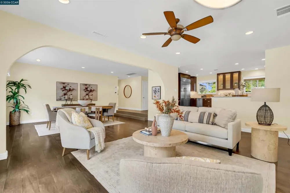 2330 Gill Port Ln Walnut Creek, CA 94598