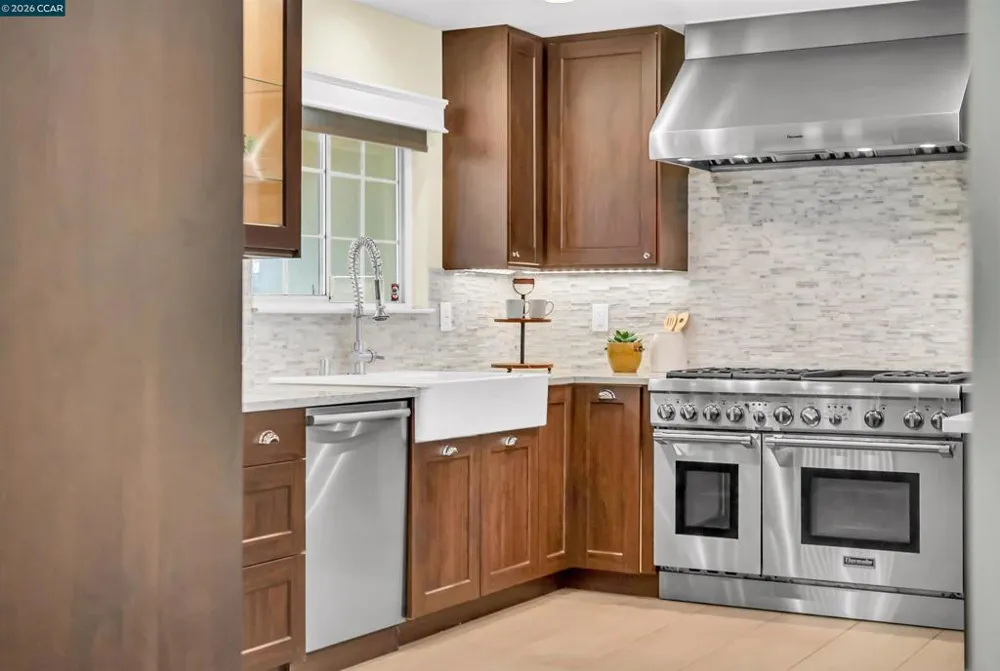 2330 Gill Port Ln Walnut Creek, CA 94598