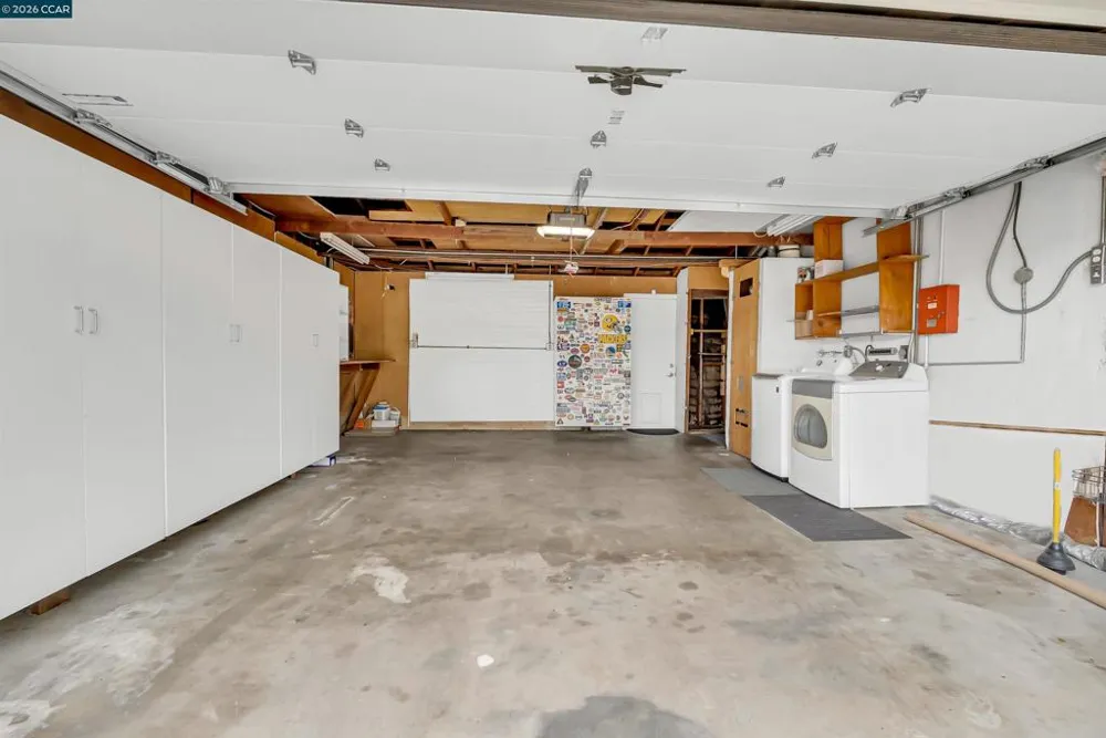 2330 Gill Port Ln Walnut Creek, CA 94598