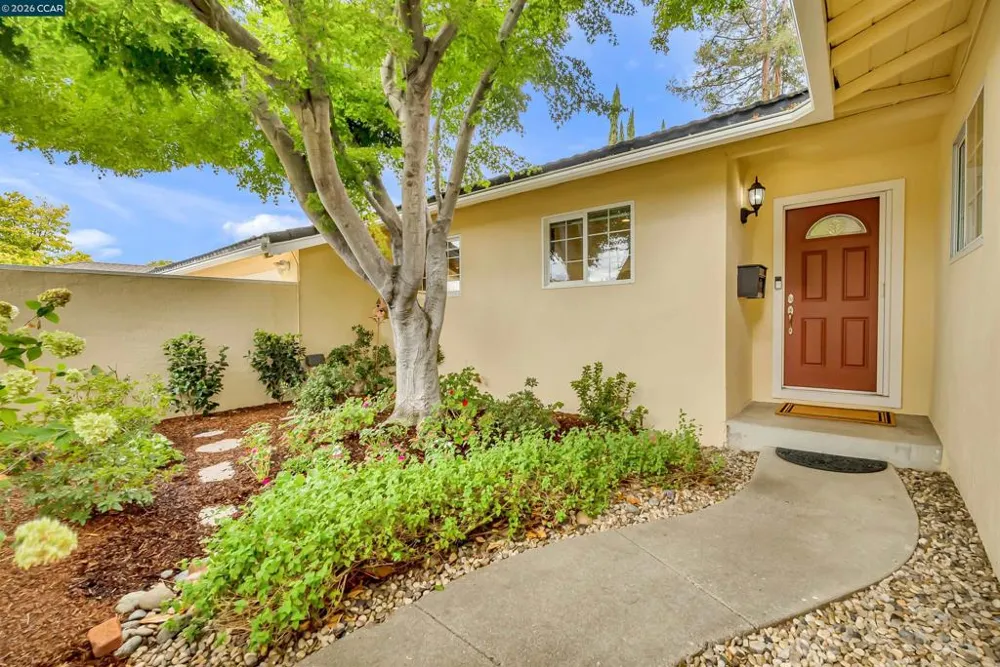 2330 Gill Port Ln Walnut Creek, CA 94598