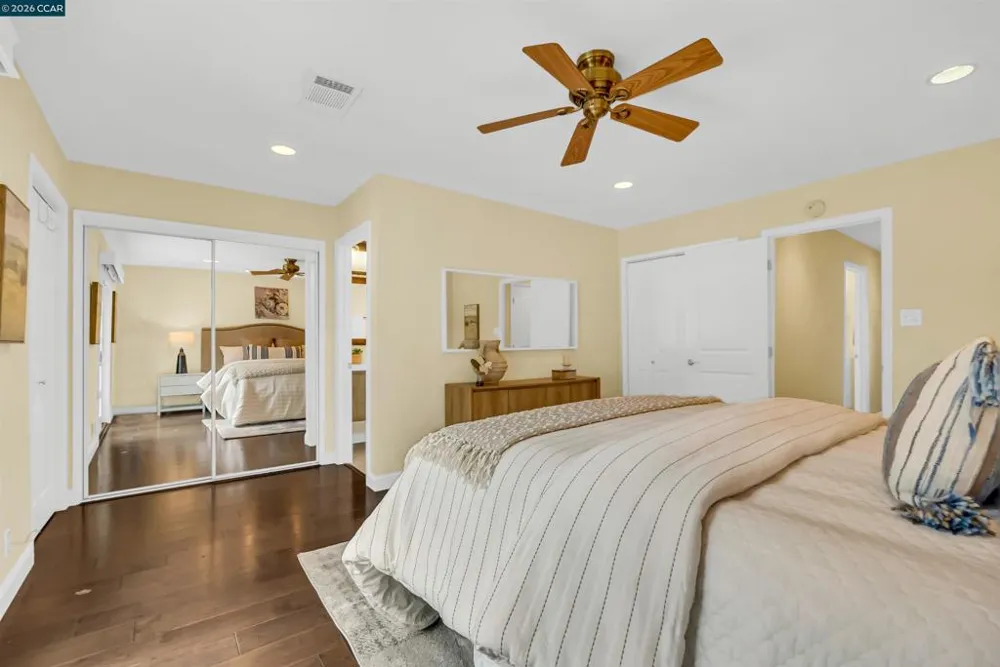 2330 Gill Port Ln Walnut Creek, CA 94598