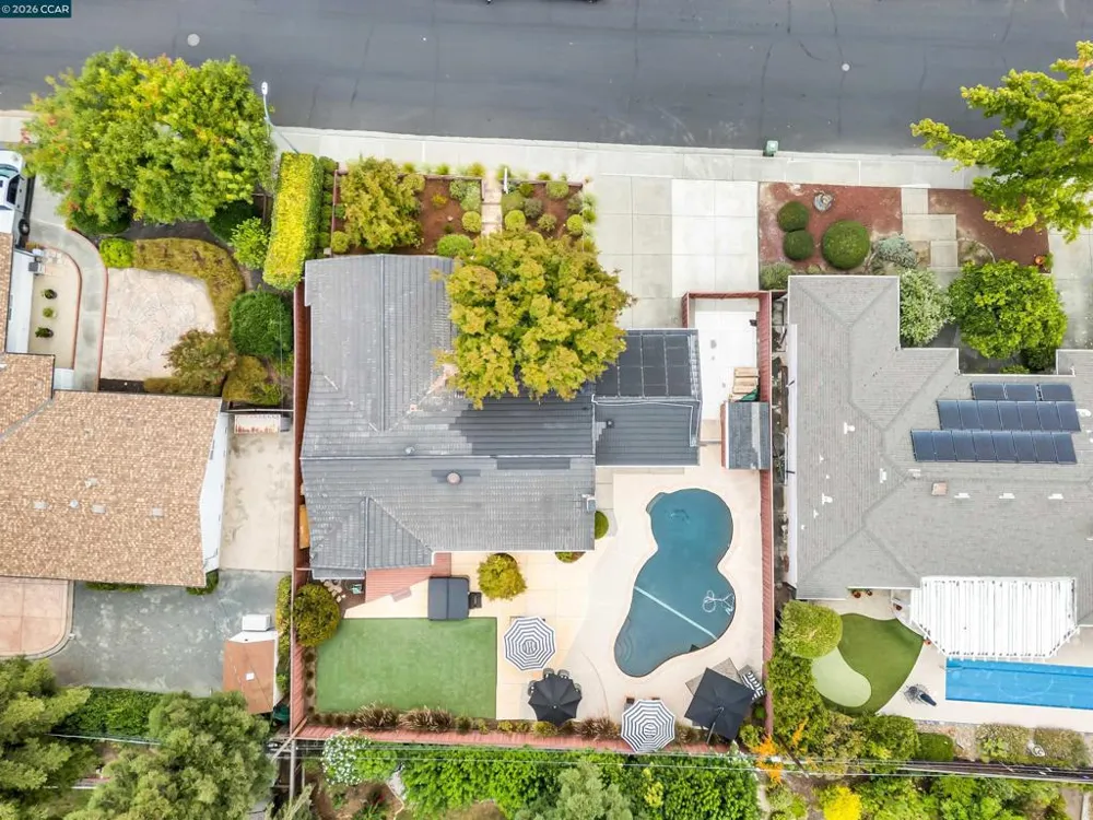 2330 Gill Port Ln Walnut Creek, CA 94598