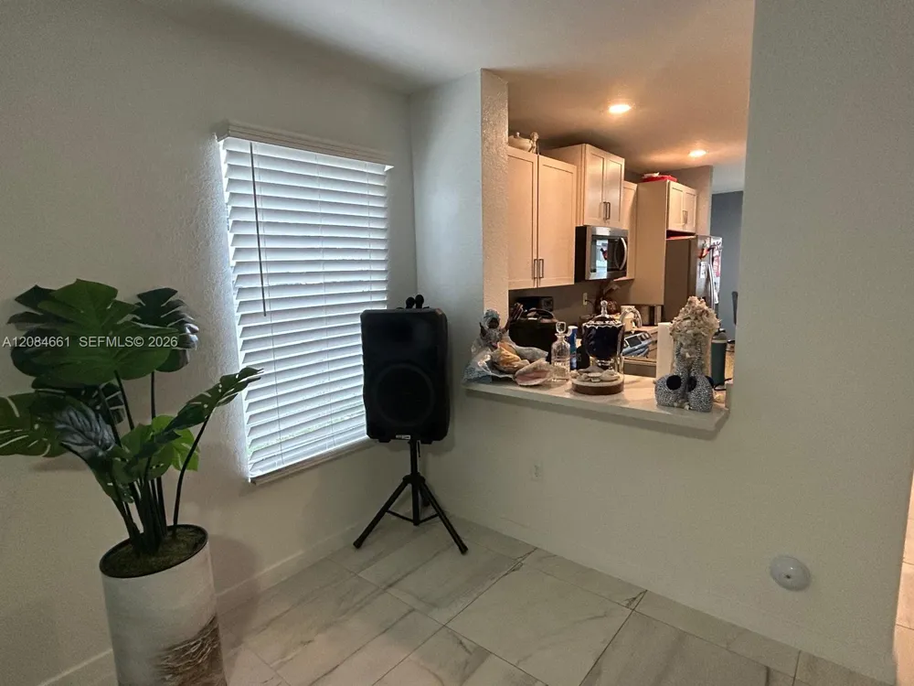 631 NE 4th Ter Florida City, FL 33034