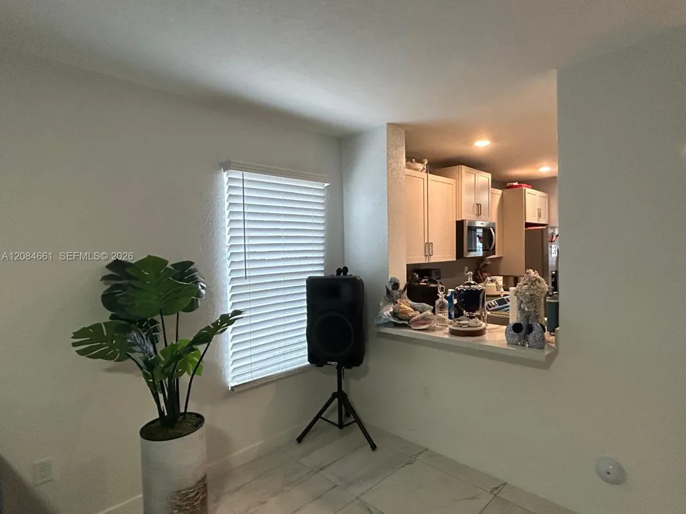 631 NE 4th Ter Florida City, FL 33034