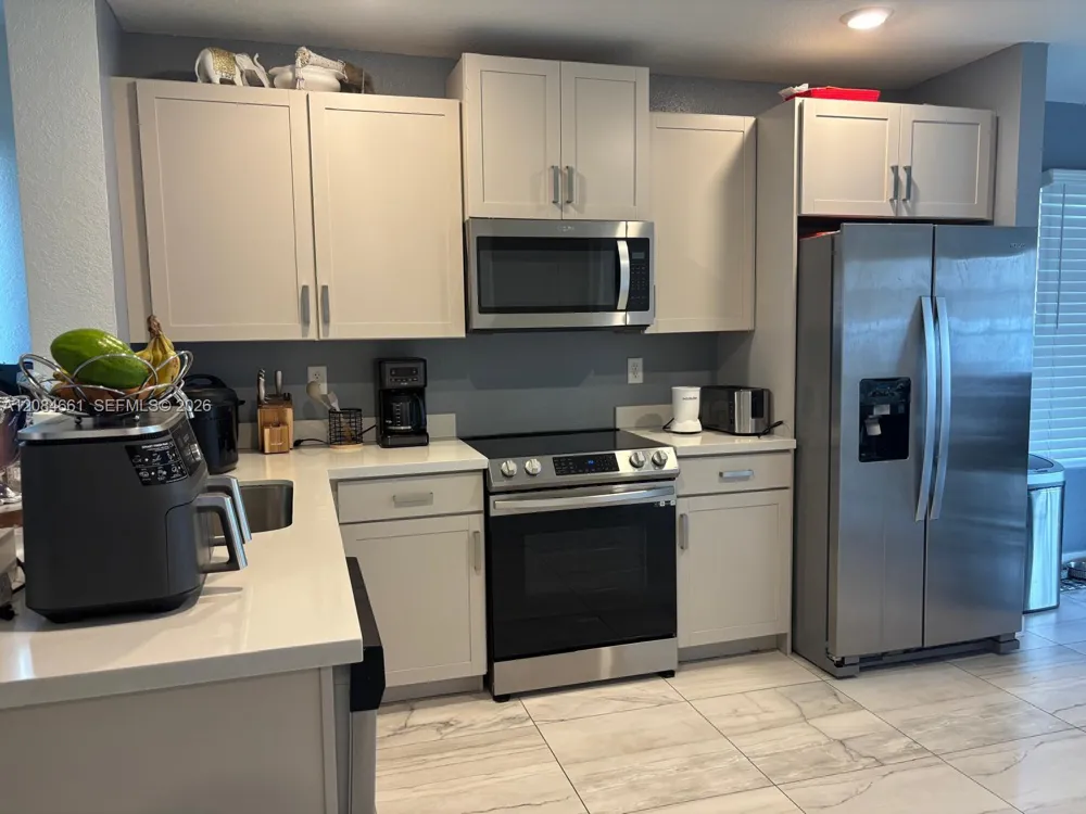 631 NE 4th Ter Florida City, FL 33034