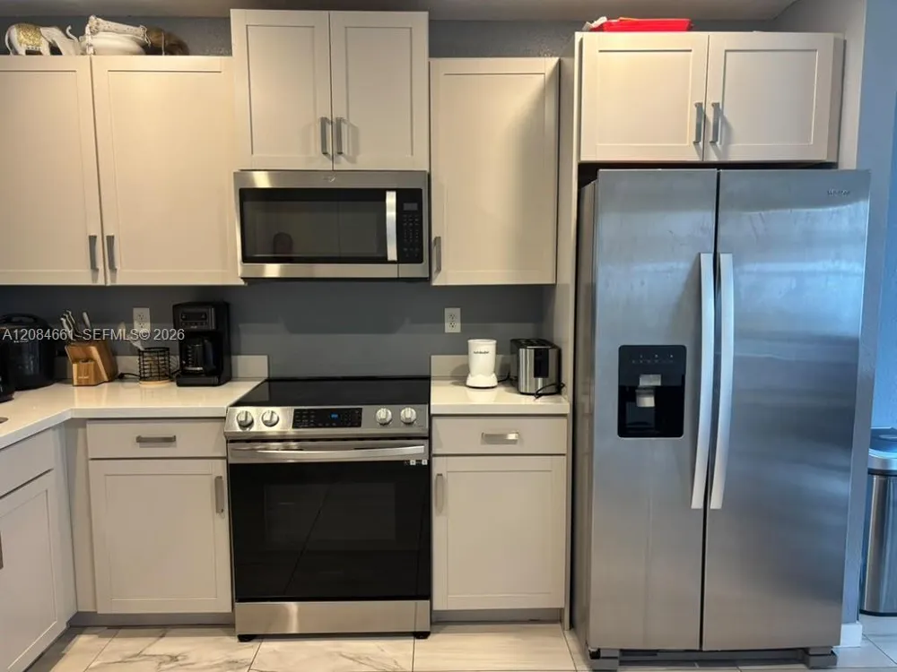 631 NE 4th Ter Florida City, FL 33034