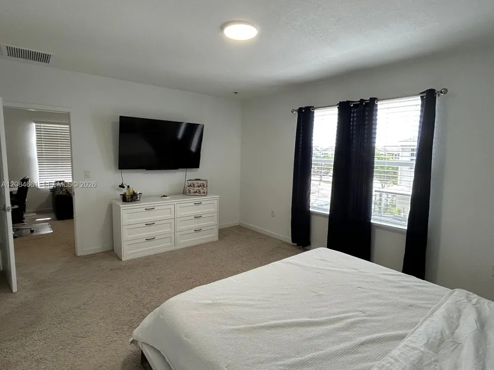 631 NE 4th Ter Florida City, FL 33034