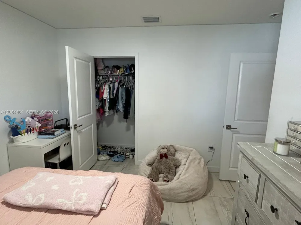 631 NE 4th Ter Florida City, FL 33034