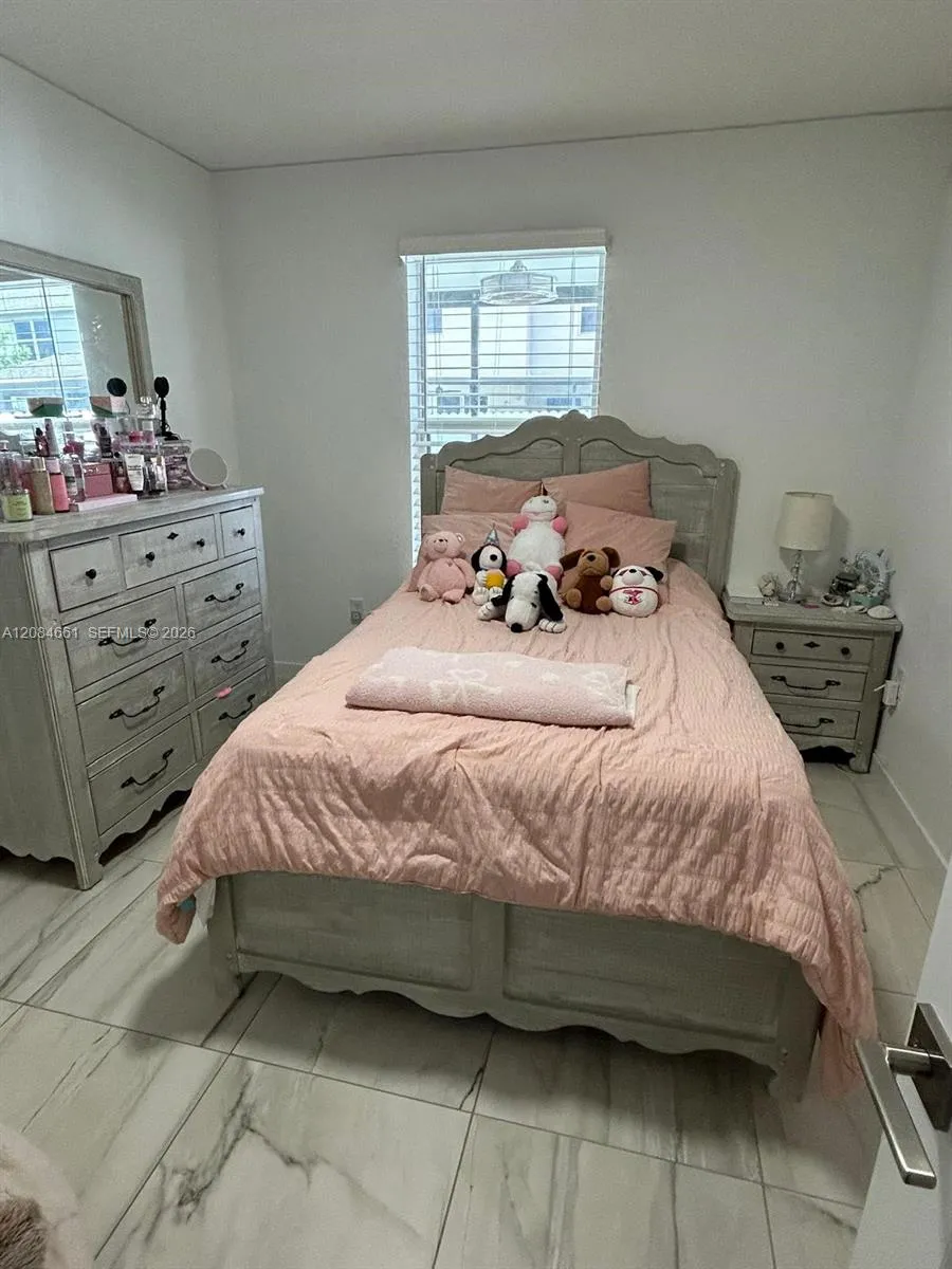631 NE 4th Ter Florida City, FL 33034