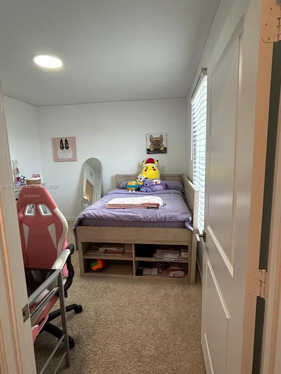 631 NE 4th Ter Florida City, FL 33034