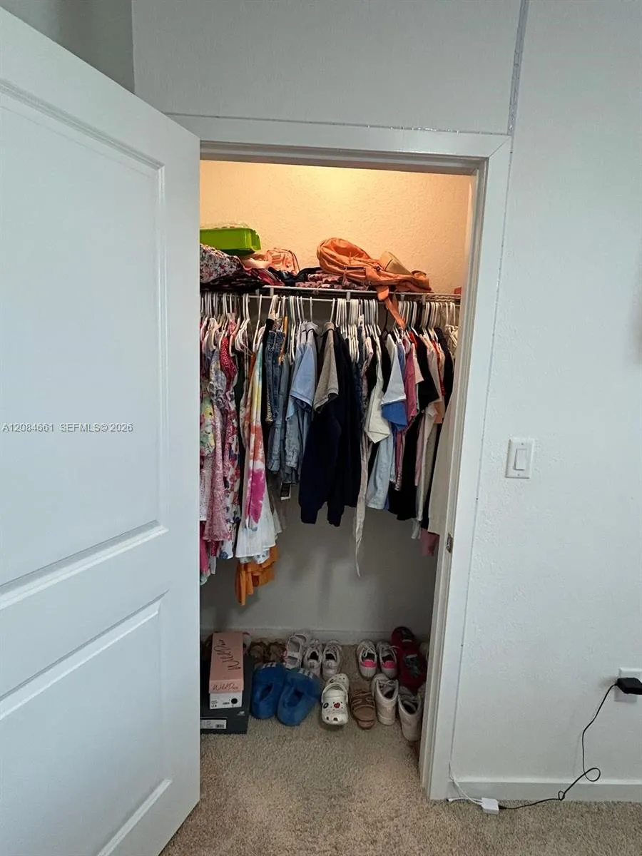 631 NE 4th Ter Florida City, FL 33034