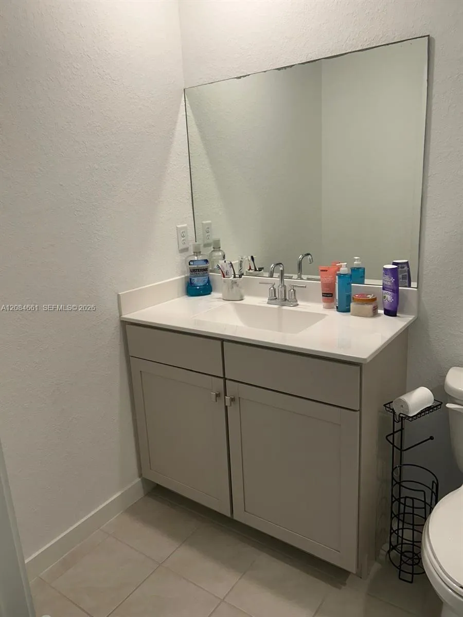 631 NE 4th Ter Florida City, FL 33034