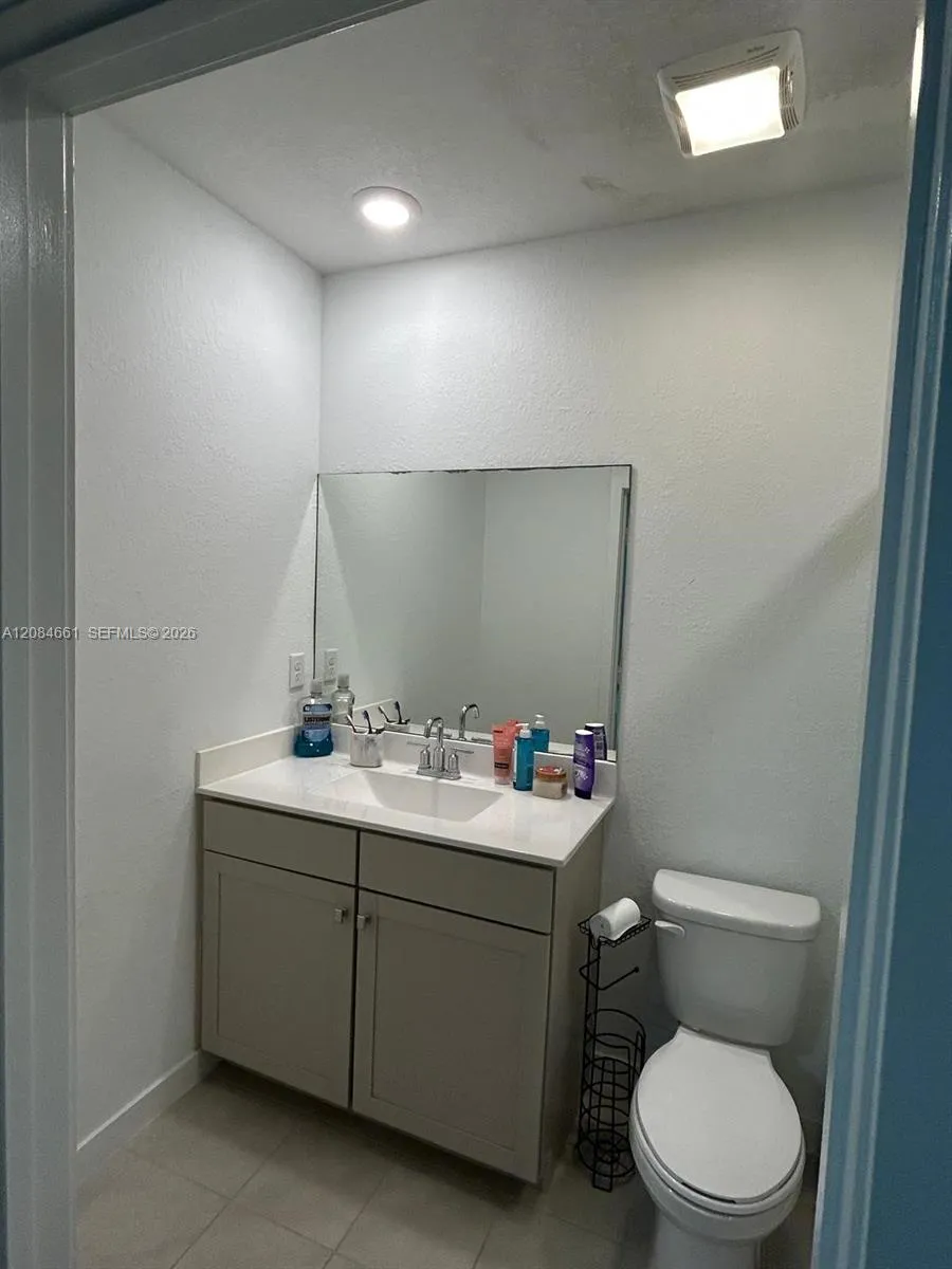 631 NE 4th Ter Florida City, FL 33034