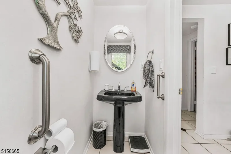 12 Cedar Grove Pl Old Bridge, NJ 08857