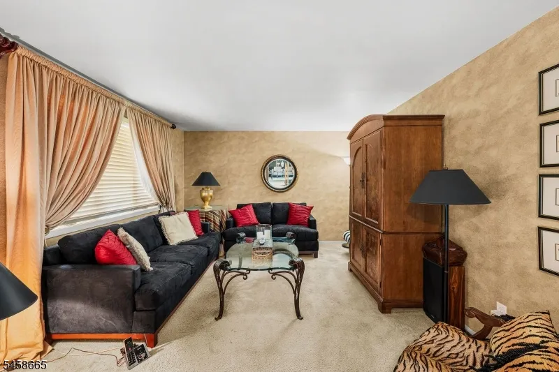 12 Cedar Grove Pl Old Bridge, NJ 08857