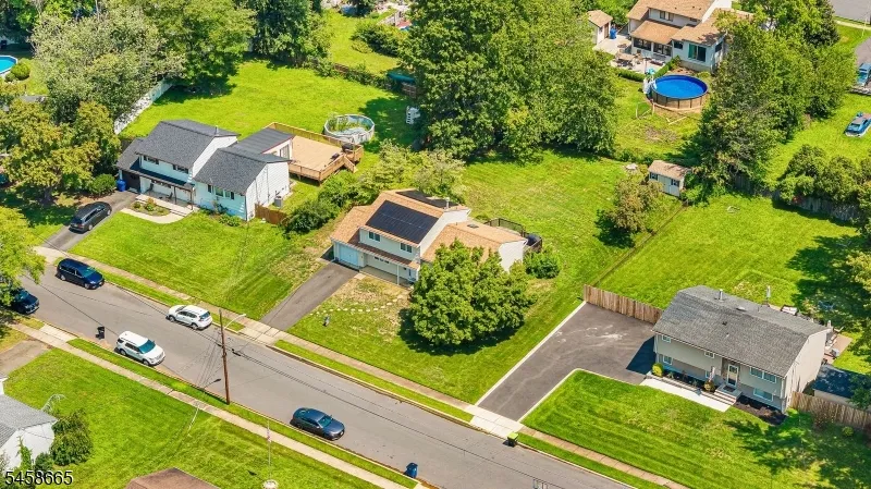 12 Cedar Grove Pl Old Bridge, NJ 08857