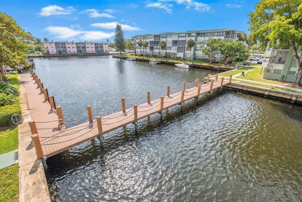 2771 Taft Street #302 Hollywood, FL 33020